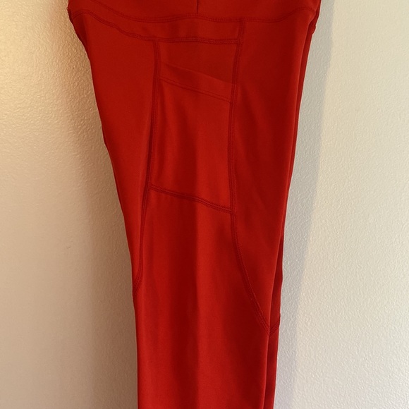 Zyia Active Light n tight hi-rise capri size 4 - Picture 4 of 5